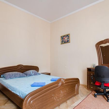 Leogrand Apartments Teodora 3 Lviv Dış mekan fotoğraf