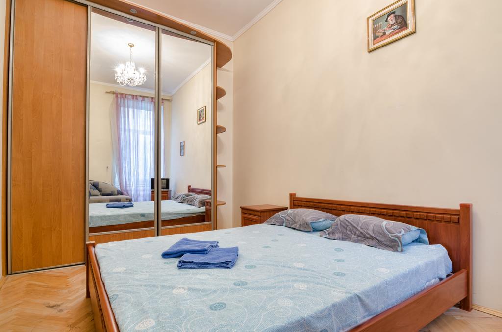 Leogrand Apartments Teodora 3 Lviv Dış mekan fotoğraf