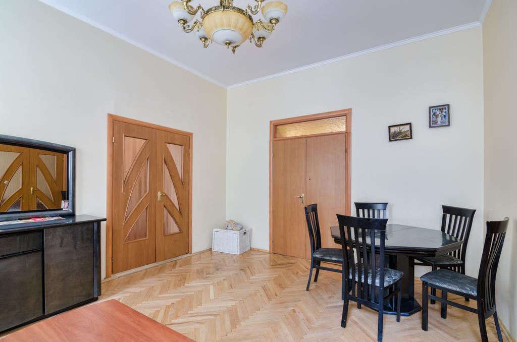 Leogrand Apartments Teodora 3 Lviv Dış mekan fotoğraf
